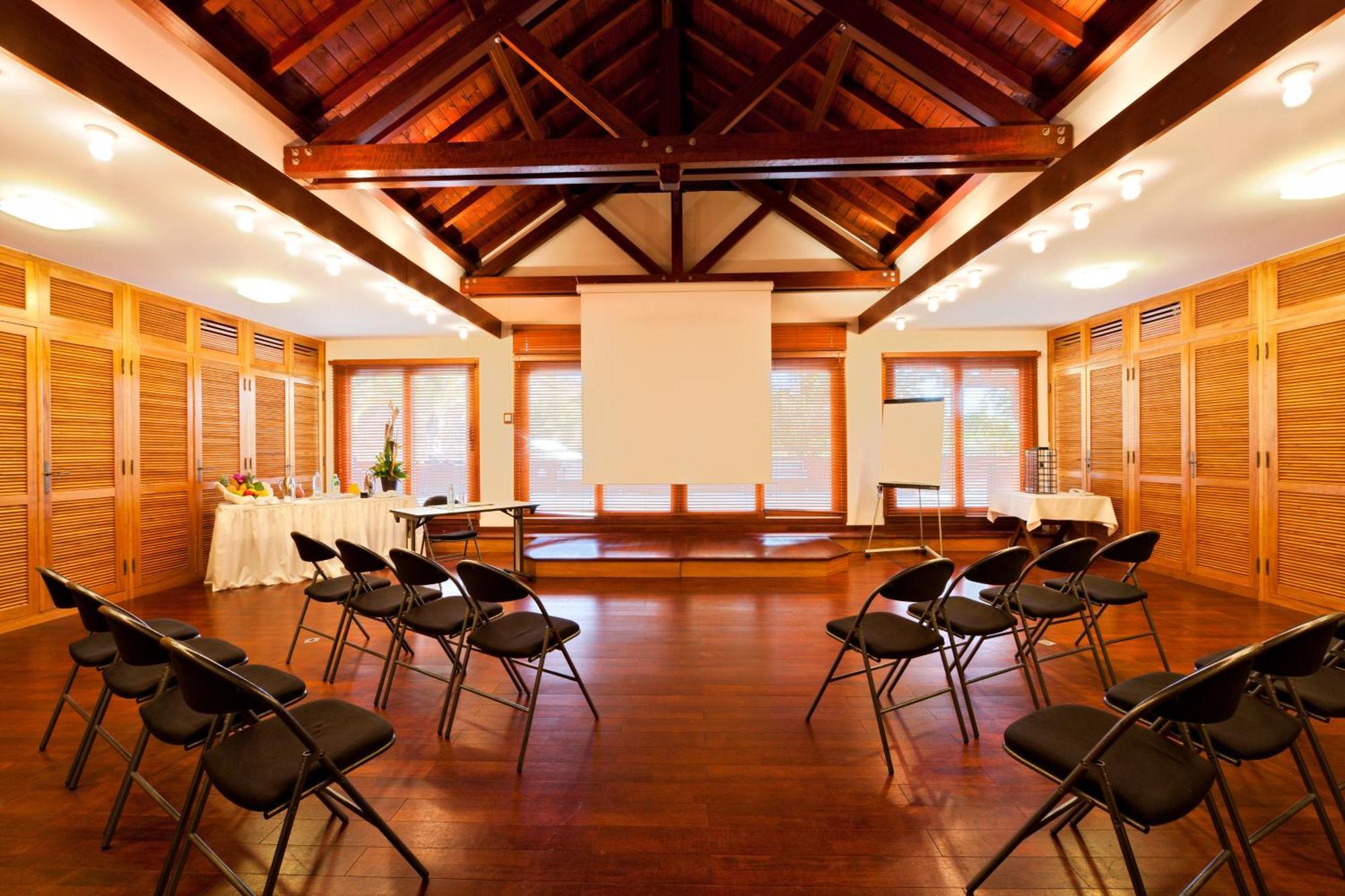 Le Saint Alexis **** Hotel & Spa Bagian luar foto