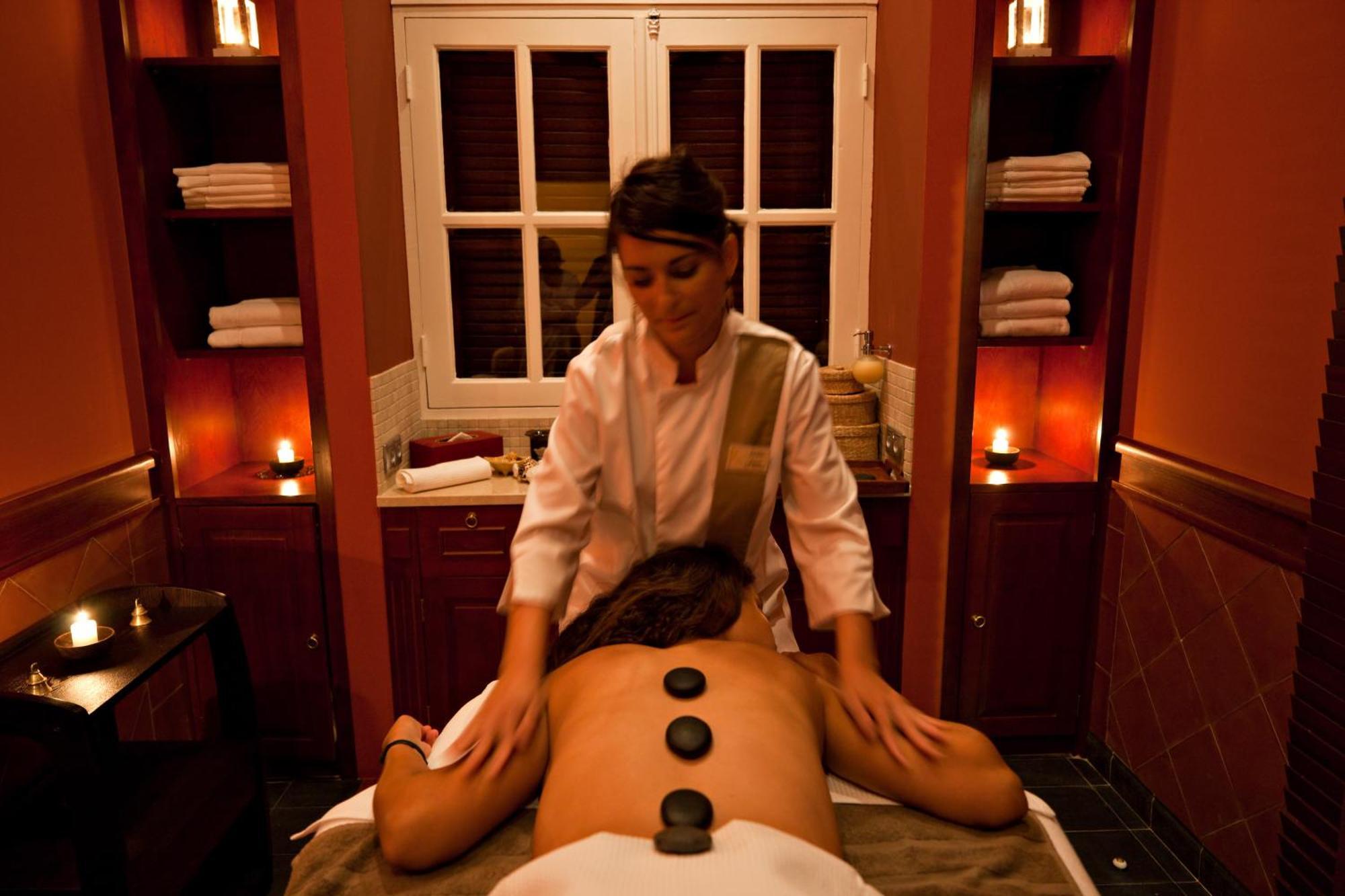 Le Saint Alexis **** Hotel & Spa Bagian luar foto